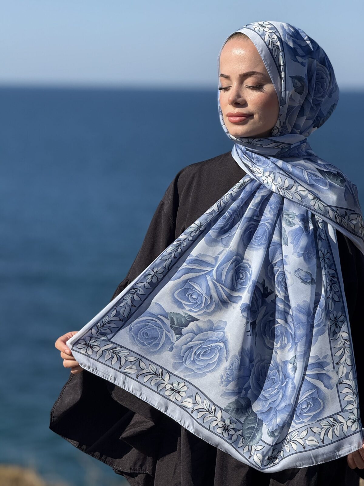 Rose Desen Hint İpeği Şal - Buz Mavi