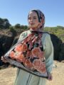 Rose Desen Hint İpeği Şal - Siyah Somon
