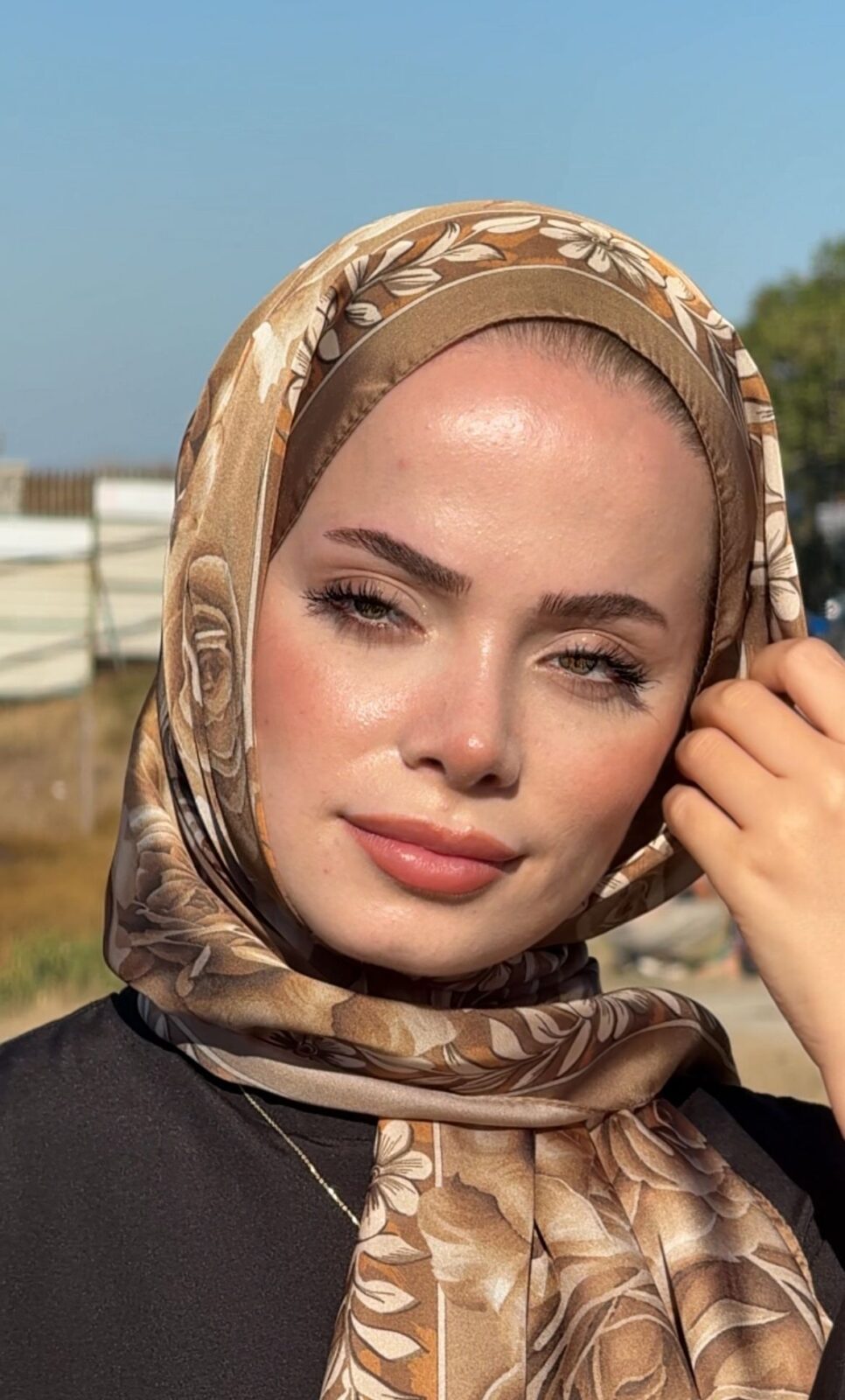 Rose Desen Hint İpeği Şal - Kahve