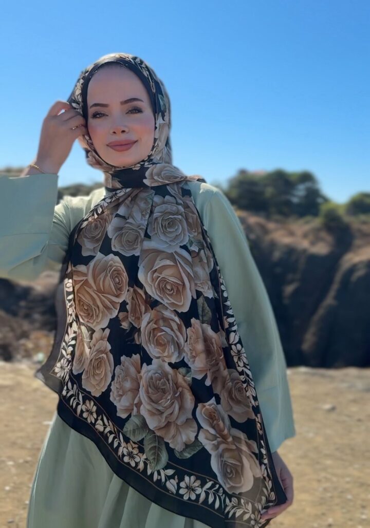 Rose Desen Hint İpeği Şal - Siyah Vizon