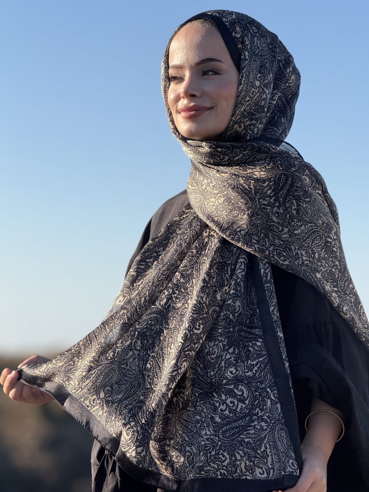 İdol Şal - Bej Siyah