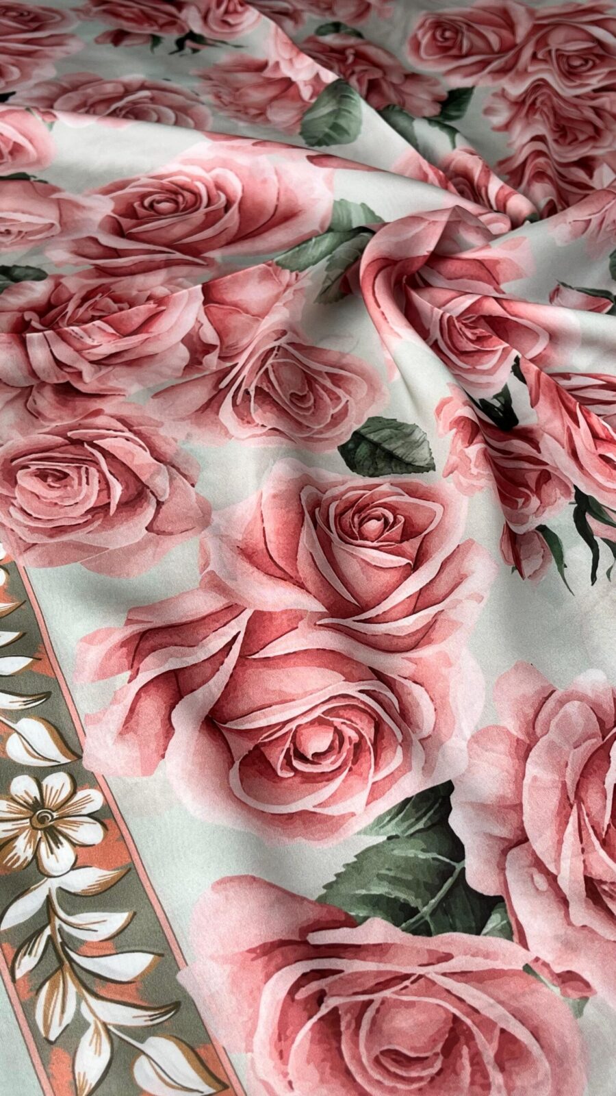 Rose Desen Hint İpeği Şal - Nil Yeşili