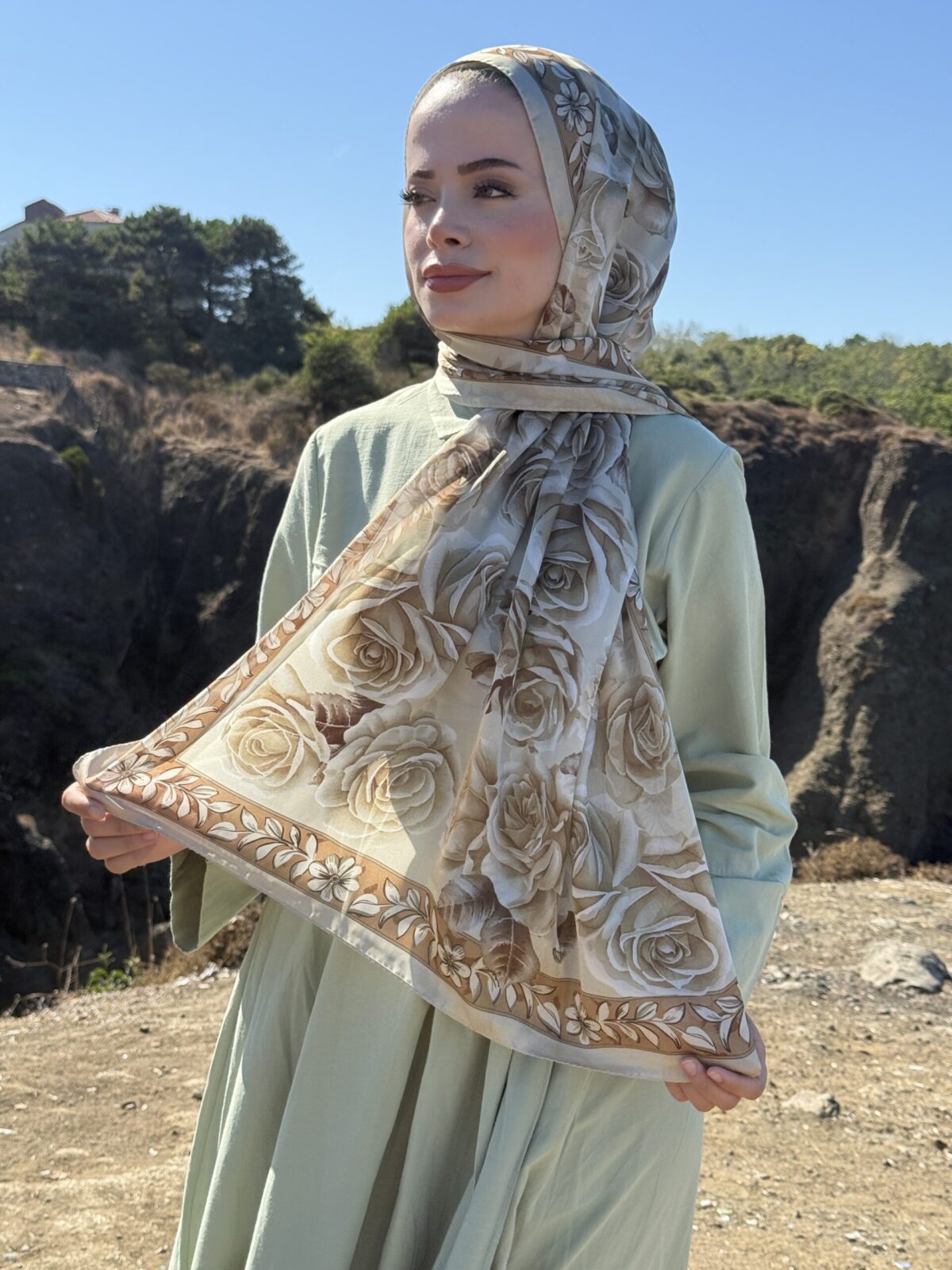 Rose Desen Hint İpeği Şal - Buz Yeşili