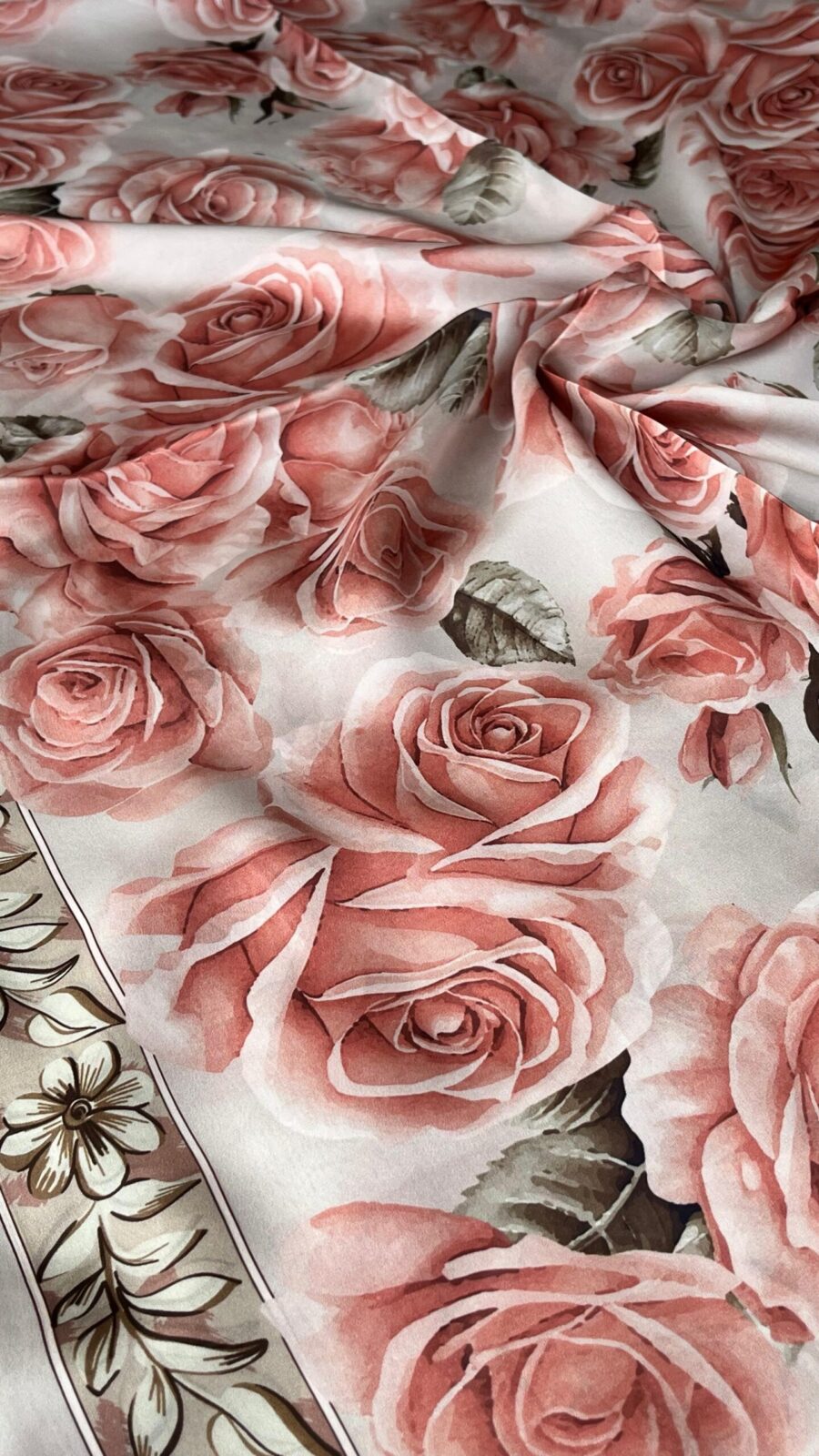 Rose Desen Hint İpeği Şal - Pudra