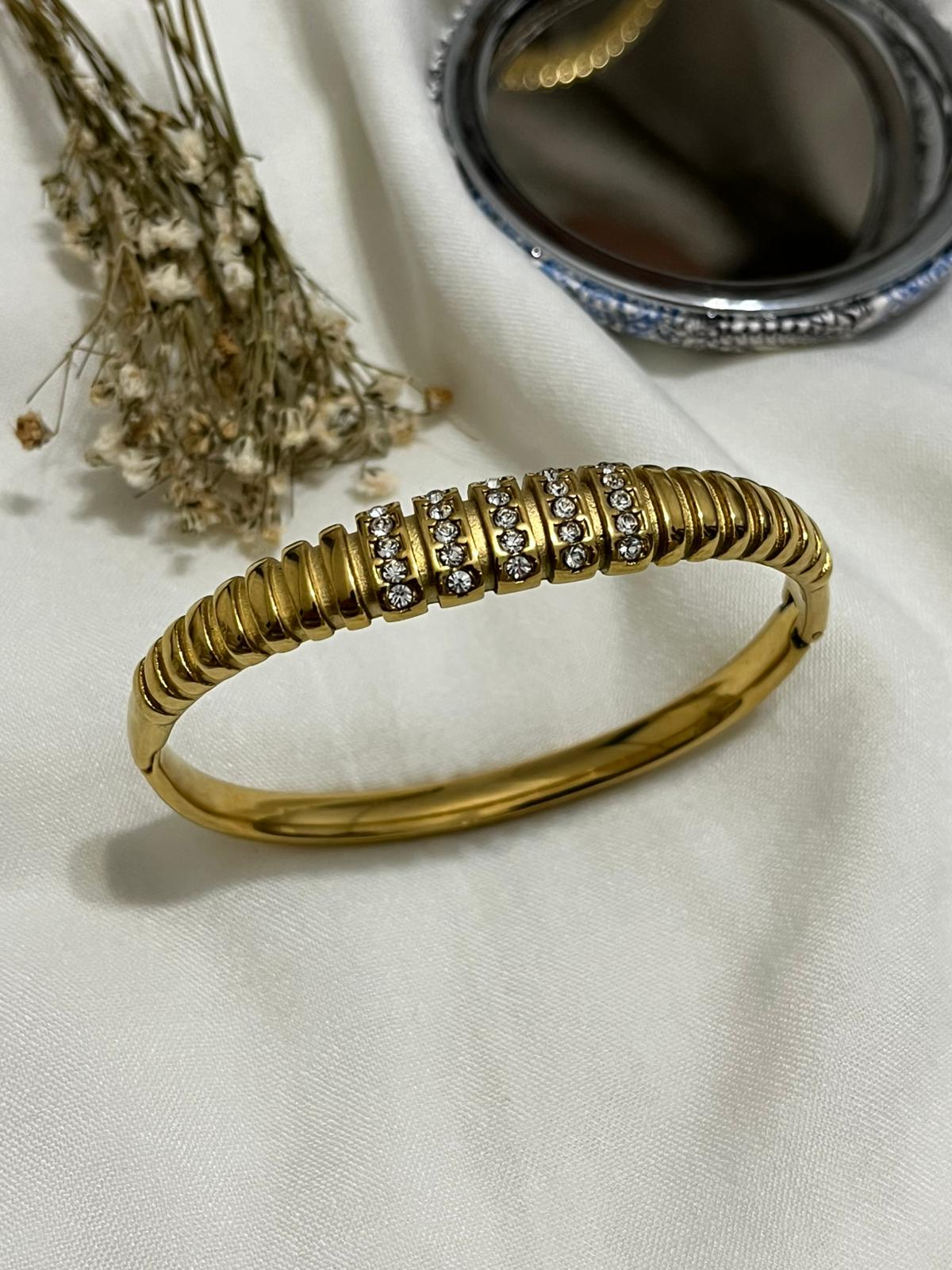 Vera Çelik Bileklik